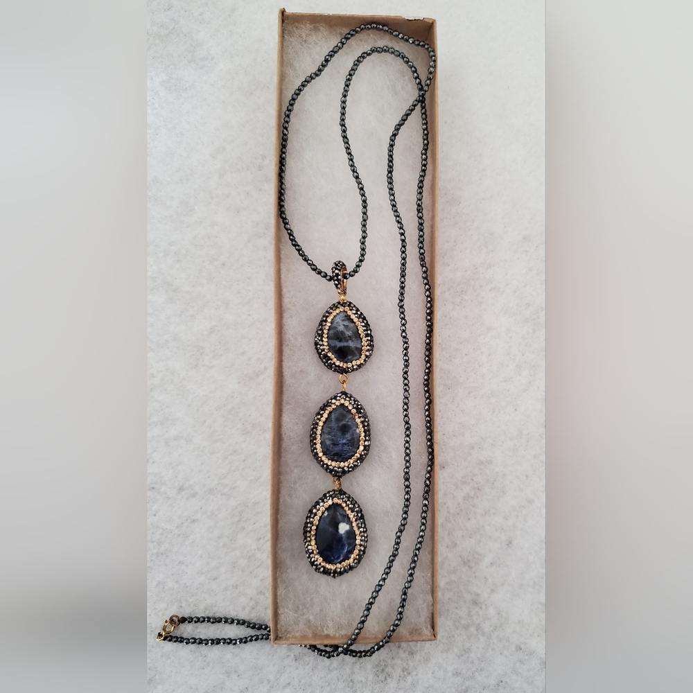 Agate Stone Necklace with Beaded Trim